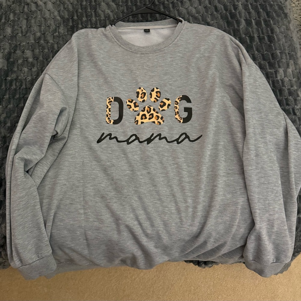 Dog Mama Pullover